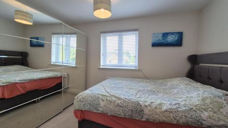 4 bedroom townhouse to rent - Photo 3