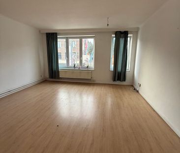 Appartement met 2 slaapkamers in de bruisende handelsstraat Vennest... - Foto 4