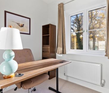 2 bedroom semi-detached house to rent - Photo 6