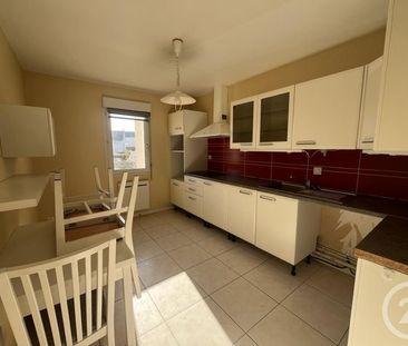 2 pièces - 71 m2 GRANVILLE - 50 - Photo 2