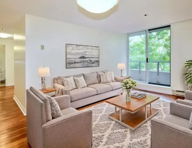 Waterford | 1241 Kilborn Place, Ottawa - Photo 1