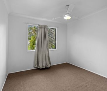 27 Iris St, Gailes QLD 4300 - House For Rent | Domain - Photo 6