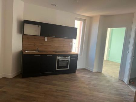 Location Appartement 4 pièces 75 m2 à Perpignan - Photo 3