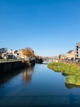 Renovatie aan het water met 3 slaapkamers en terras CONTRACT BEPAALDE DUUR - Photo 1