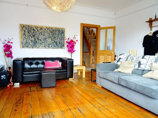 3 bedroom apartment to rent - Photo 1
