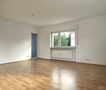 Helle 2 Zimmer Wohnung mit Balkon in zentraler Lage! - Photo 2