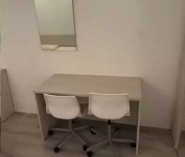 Via Francesco Caracciolo, Milan, Lombardy 20155 - Foto 1