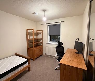 Room in a Shared Flat, Edinburgh, EH9 - Photo 4