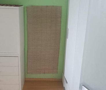 Pronájem bytu pokoj 23 m2 - Fotografie 3