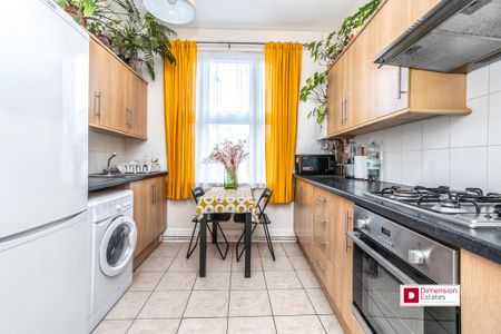 3 bedroom flat to rent - Photo 2