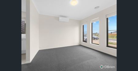 Modern Four-Bedroom Home with Low-Maintenance Living - Photo 2