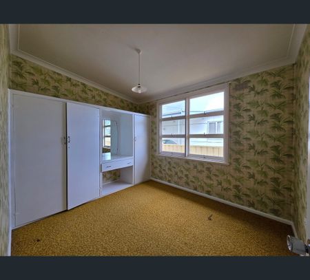 24 Kanangra Drive, Taree, NSW 2430 - Photo 4