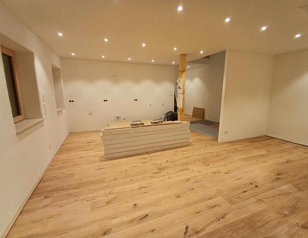 Dachgeschosswohnung - Foto 1