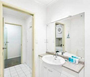 2 Bed, Central, Fully Furnished, Covered Carpark - Photo 3