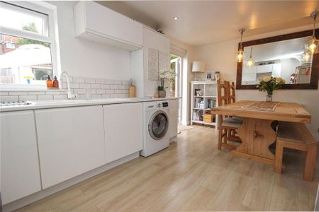 3 bedroom terraced house to rent - Photo 5
