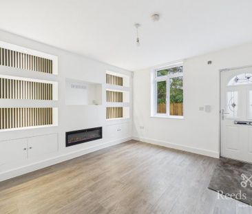 5 bedroom end of terrace house to rent - Photo 2