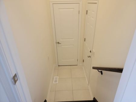 For Lease - 127 Broadacre Drive, Kitchener, Ontario - Photo 2