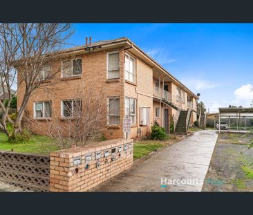 8/6-8 Strabane Way, Hampton Park, Vic 3976 - Photo 2