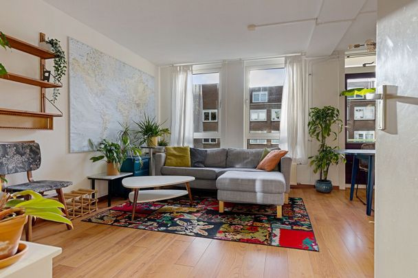 Appartement te huur: Jacob van Lennepstraat 241-B 1053 JD Amsterdam - Photo 1