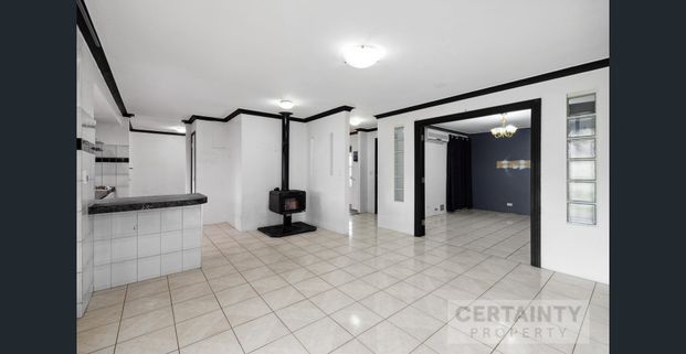 Charming Property in the Heart of Mirrabooka - A Perfect Blend of Style and Convenience - Photo 1