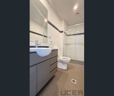Spacious 2-Bed Apartment — Steps from Pymble Station, Shops & Schools - Photo 6