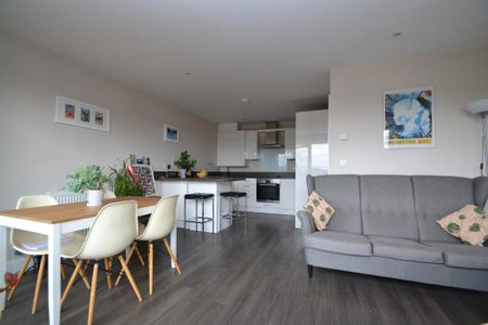 2 bedroom flat to rent - Photo 4