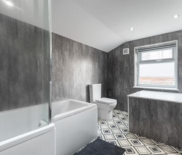 Dock Street - Photo 6