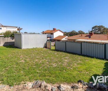 Charming Spearwood Delight! - Photo 1