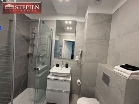 Apartament idealny dla osób ceniących komfort, bezpieczeństwo oraz bliskość natury. - Фото 4