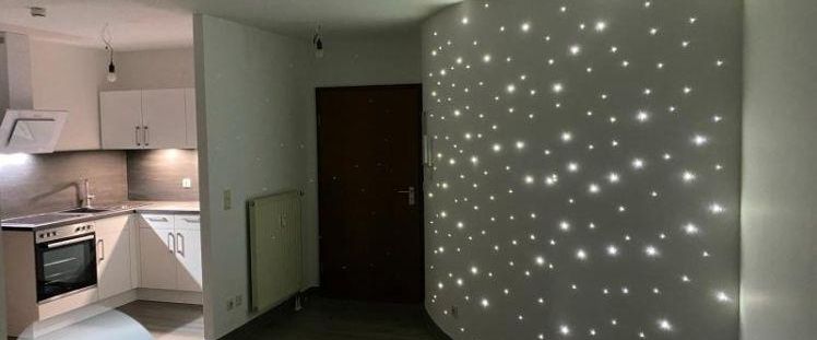 STARK! Ziemlich Exklusiv! EBK + modernes Bad! Stellplatz! Aufzug! - Foto 1