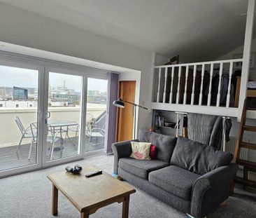 2 bedroom flat to rent - Photo 4