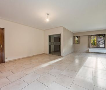 Rustig gelegen villa met ruime slaapkamers te Sint-Niklaas - Photo 3