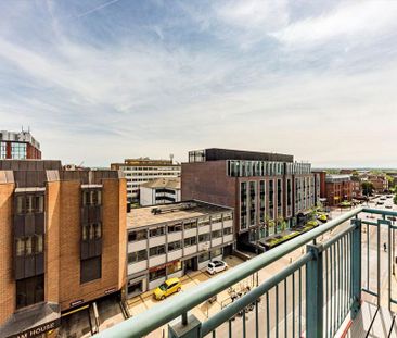 2 bedroom flat to rent - Photo 1