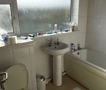 1 bed house / flat share to rent in Petworth Close, Wivenhoe - Photo 6