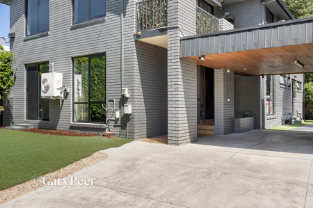 14 Almond St, Caulfield South VIC 3162 - House For Rent | Domain - Photo 3