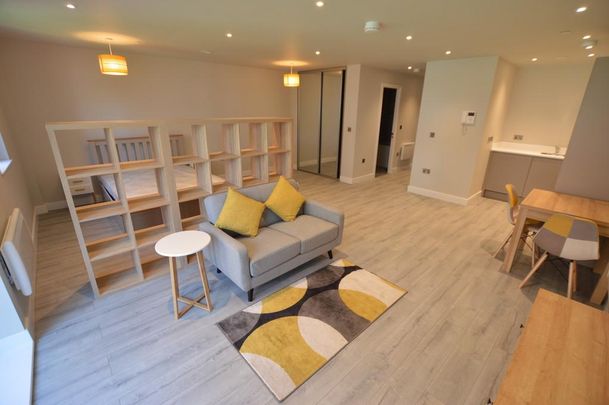 Studio to rent - Photo 1