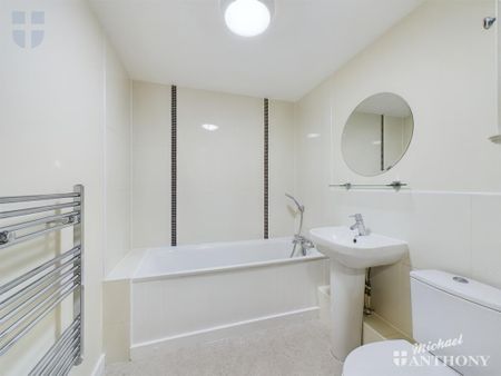 2 bedroom flat to rent - Photo 5