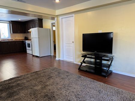 For Lease - 56 Sadot Court, Vaughan, Ontario - Photo 2