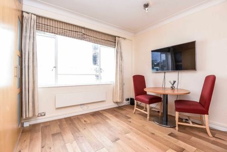 Buckingham Gate - Photo 3