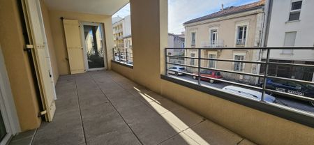 Nimes quartier Dhuoda à louer T3 avec Terrasse, Parking Sécurisé et Classe Énergétique A - Photo 5