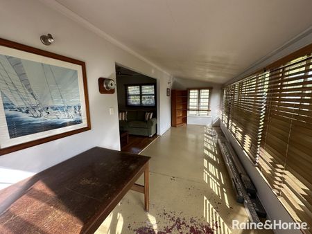 4 BEDROOM : 2 BATHROOM : FULLY FURNISHED : HOUSE - Photo 3