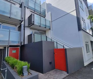 Perfect Work + Play Combo - Photo 1