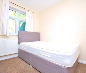 6 bedroom detached house to rent - Photo 1