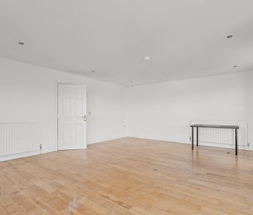 Balmoral Square, Balmoral Square, Bangor, BT19 7XL - Photo 2