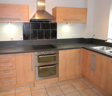 2 bedroom flat to rent - Photo 3