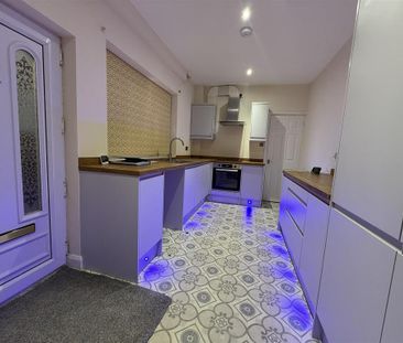 3 bedroom terraced house to rent - Photo 6