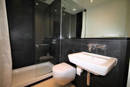 Studio to rent - Photo 2