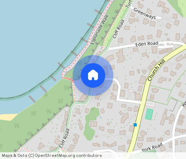 Cliff Road Totland Bay PO39 - Photo 1