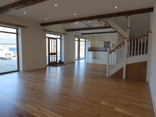 Muston Farm, Piddlehinton - Photo 1