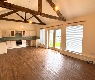 Hele Manor Barns, Hele, Taunton - Photo 2